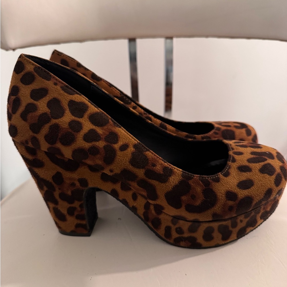 Leopard Print Platform Pumps - Brand New
